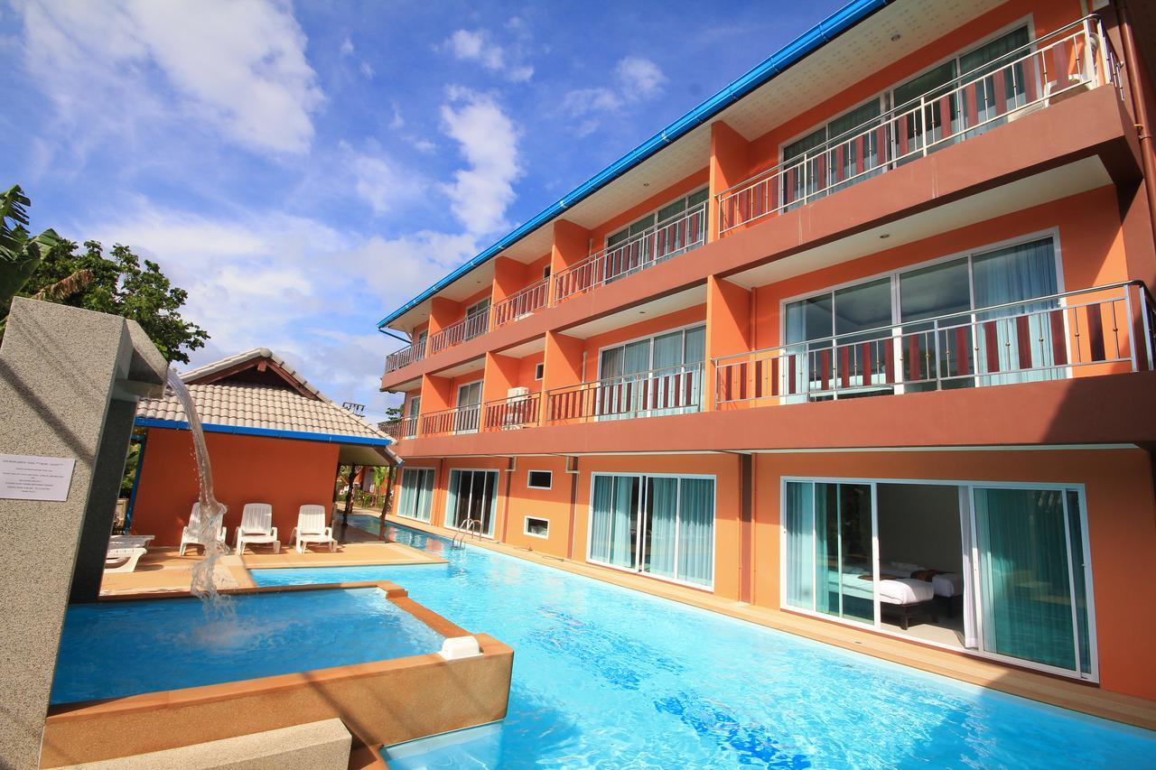 Lanta Fevrier Hotel