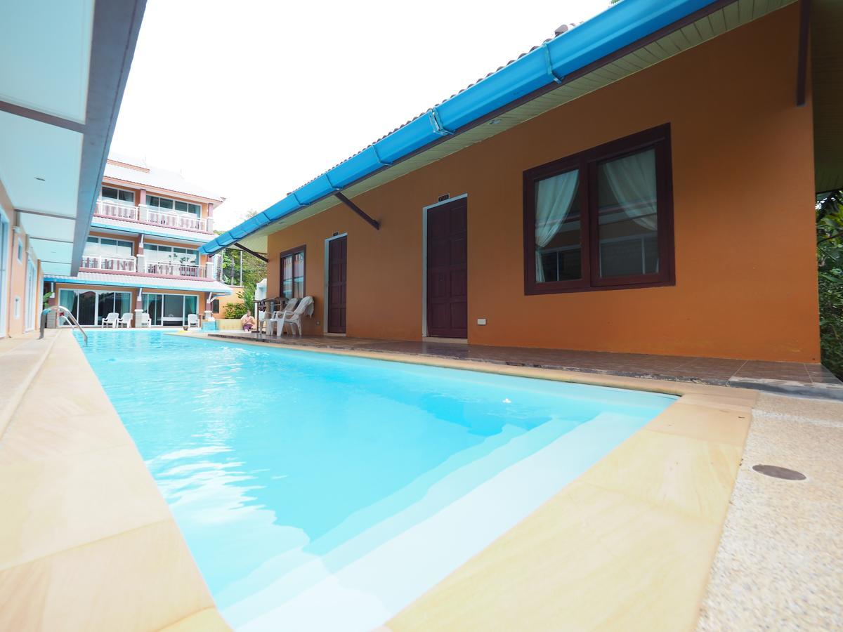 Lanta Fevrier Hotel