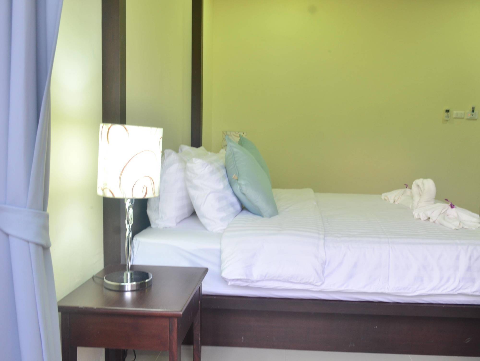 Morakot Lanta Koh Lanta