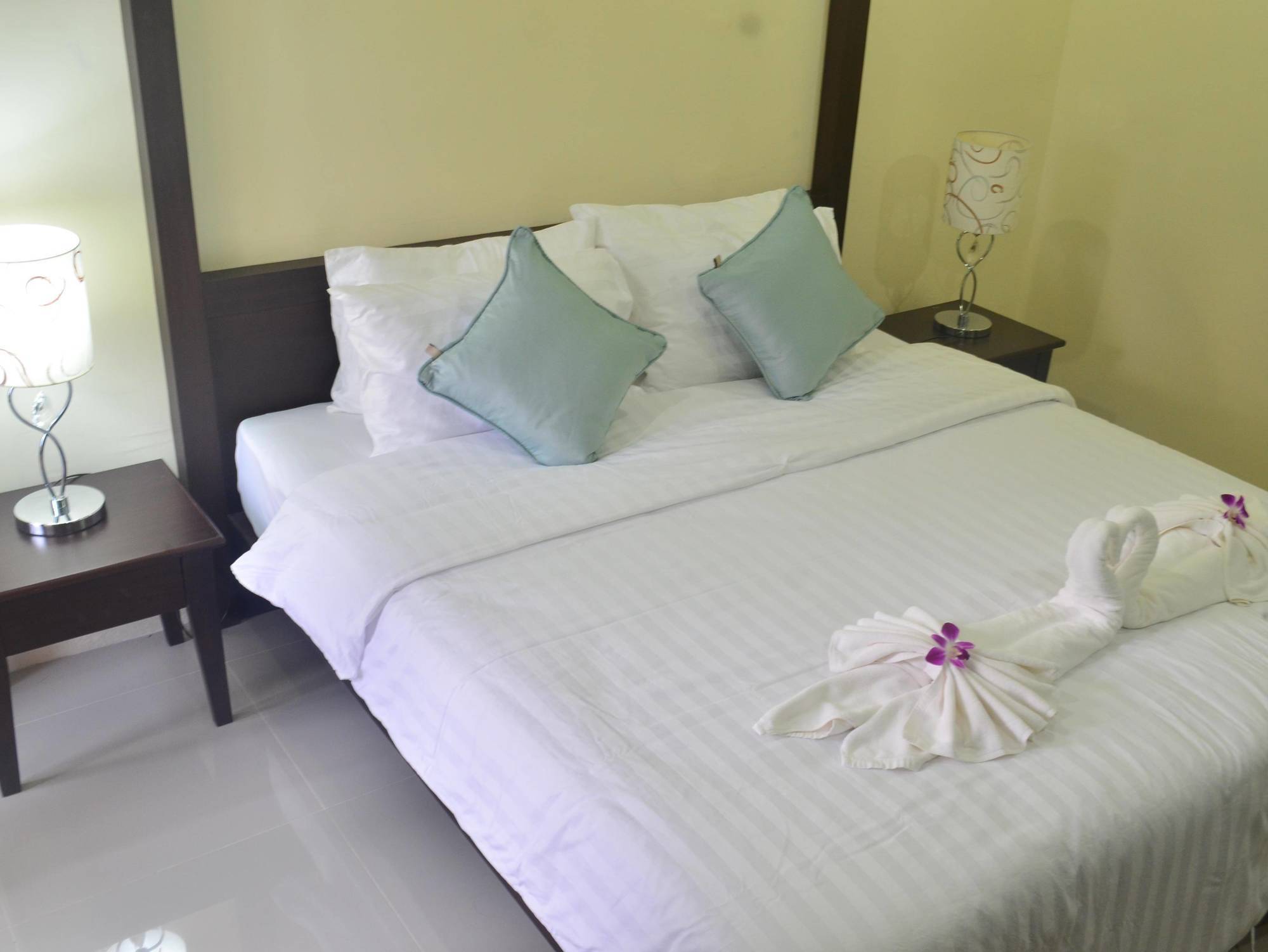 Morakot Lanta Resort 3*