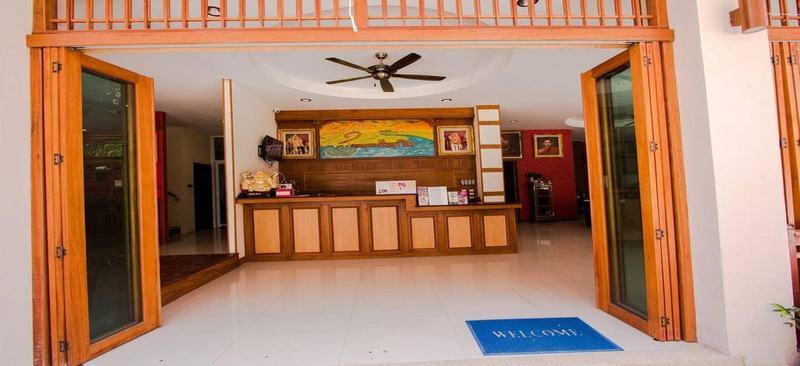 Hotel Panomporn Phuket 2*