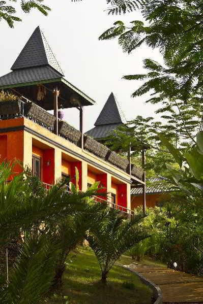 Hotel Thaton Hill Karon