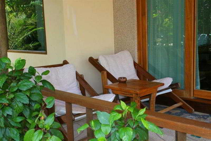 Sunrise Tropical Resort Railay Beach