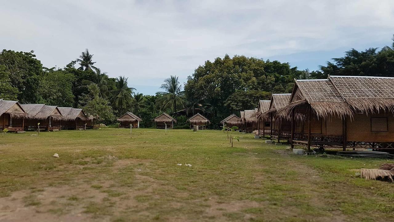 Resort Lanta Local Hut 2*