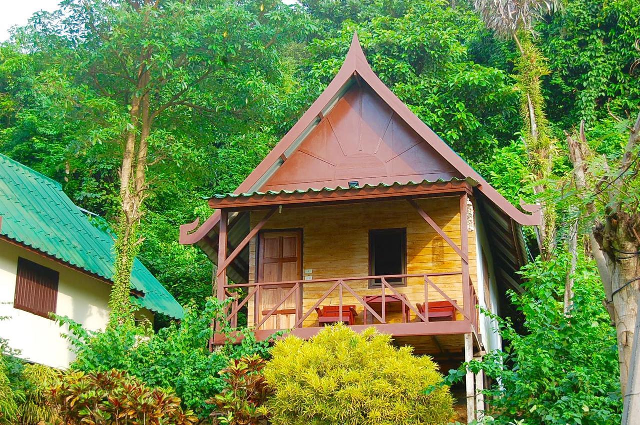 Tp Hut *