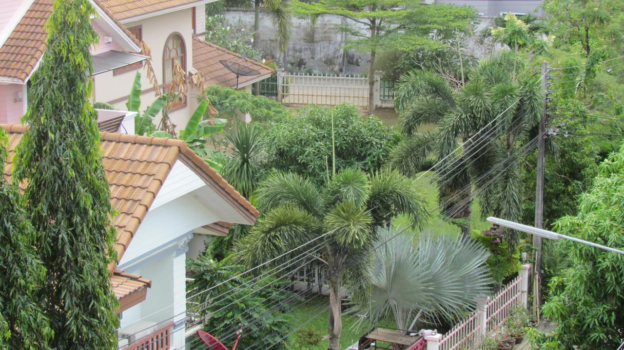 La Piccola Pensão Patong