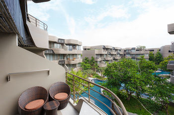 Baan Sanngarm Beachfront