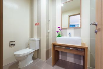 Hotel Baan Sanngarm Beachfront