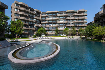 Baan Sanngarm Beachfront Hotel 3*