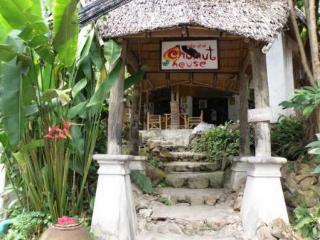 Chunut House *
