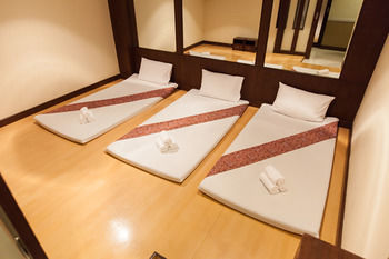 New Season Square Hotel Hat Yai