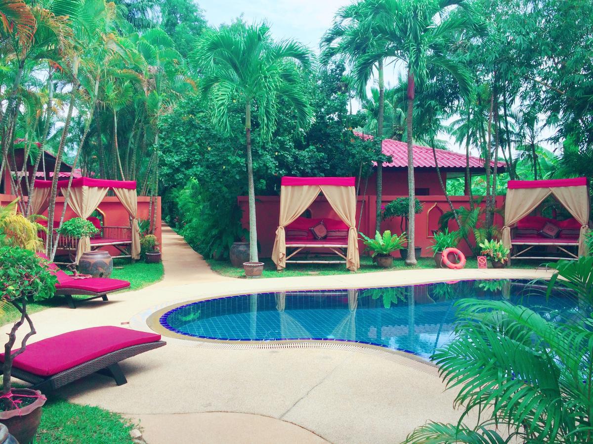 Resort Sazana Praia de Mae Nam