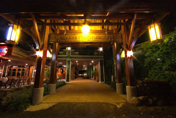 Hotel Sangsawan Palace Khaolak