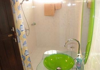 Hotel Jj &