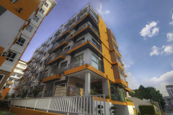 Apartment C-View Boutique Condominium By Mr.Butler