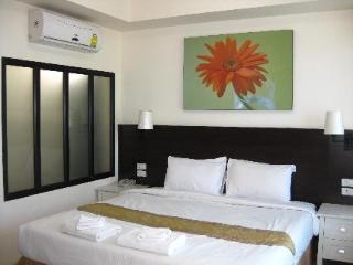 Hotel @ White 2*