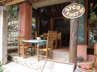 Chunut House