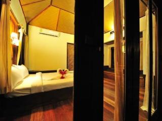 Chunut House