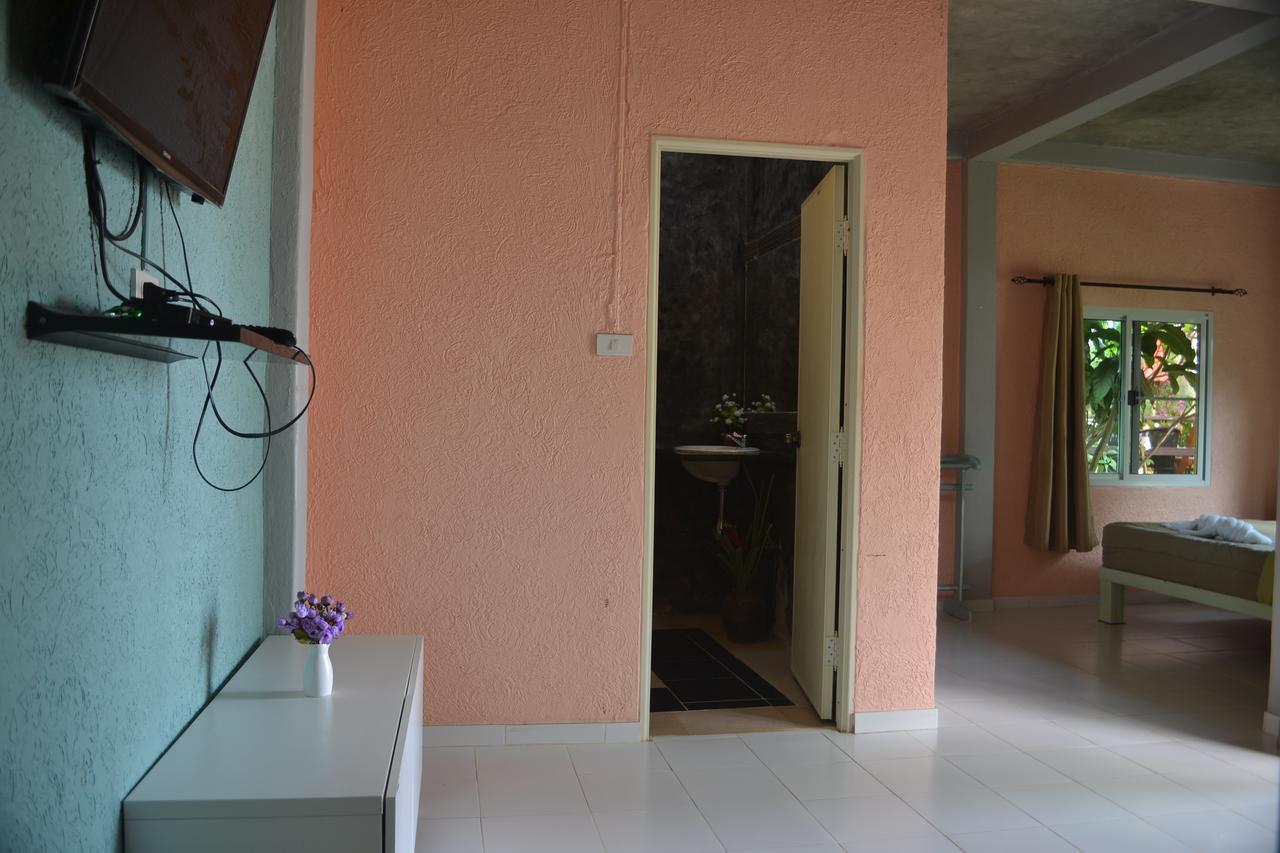 Baan Chid Talay Koh Chang