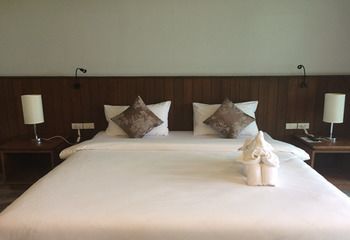 Khaolak Mountain View Resort 4*