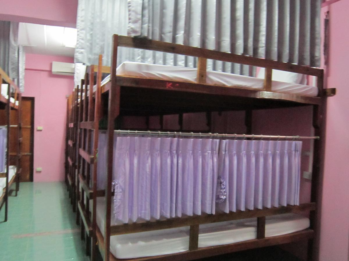 Lucky Hostel *
