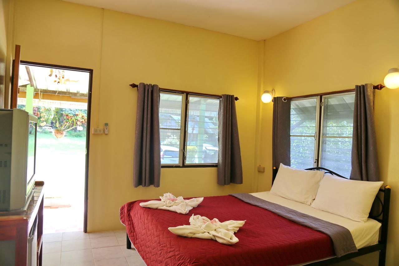 Tp Hut Resort