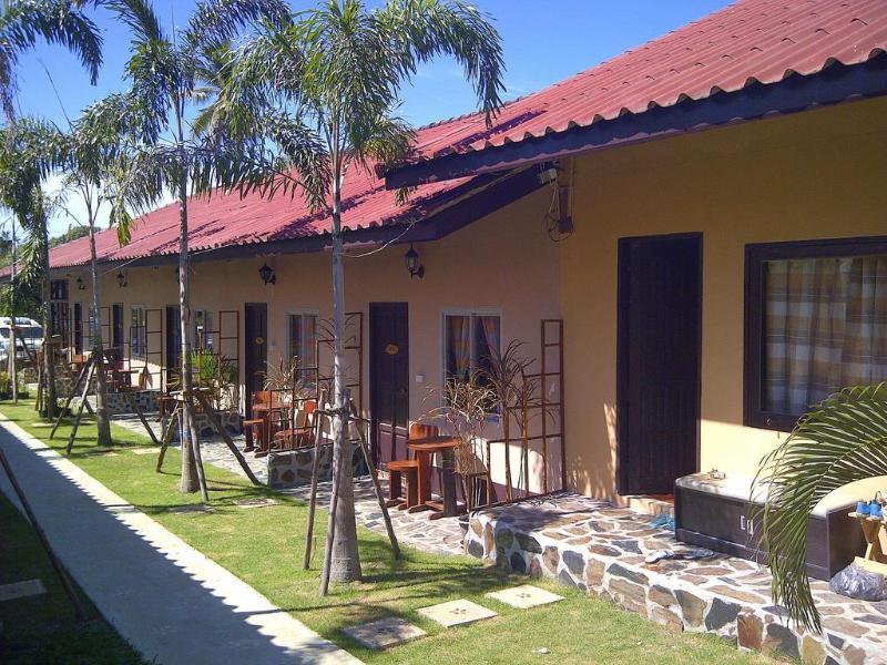 Resort Paradise 2*
