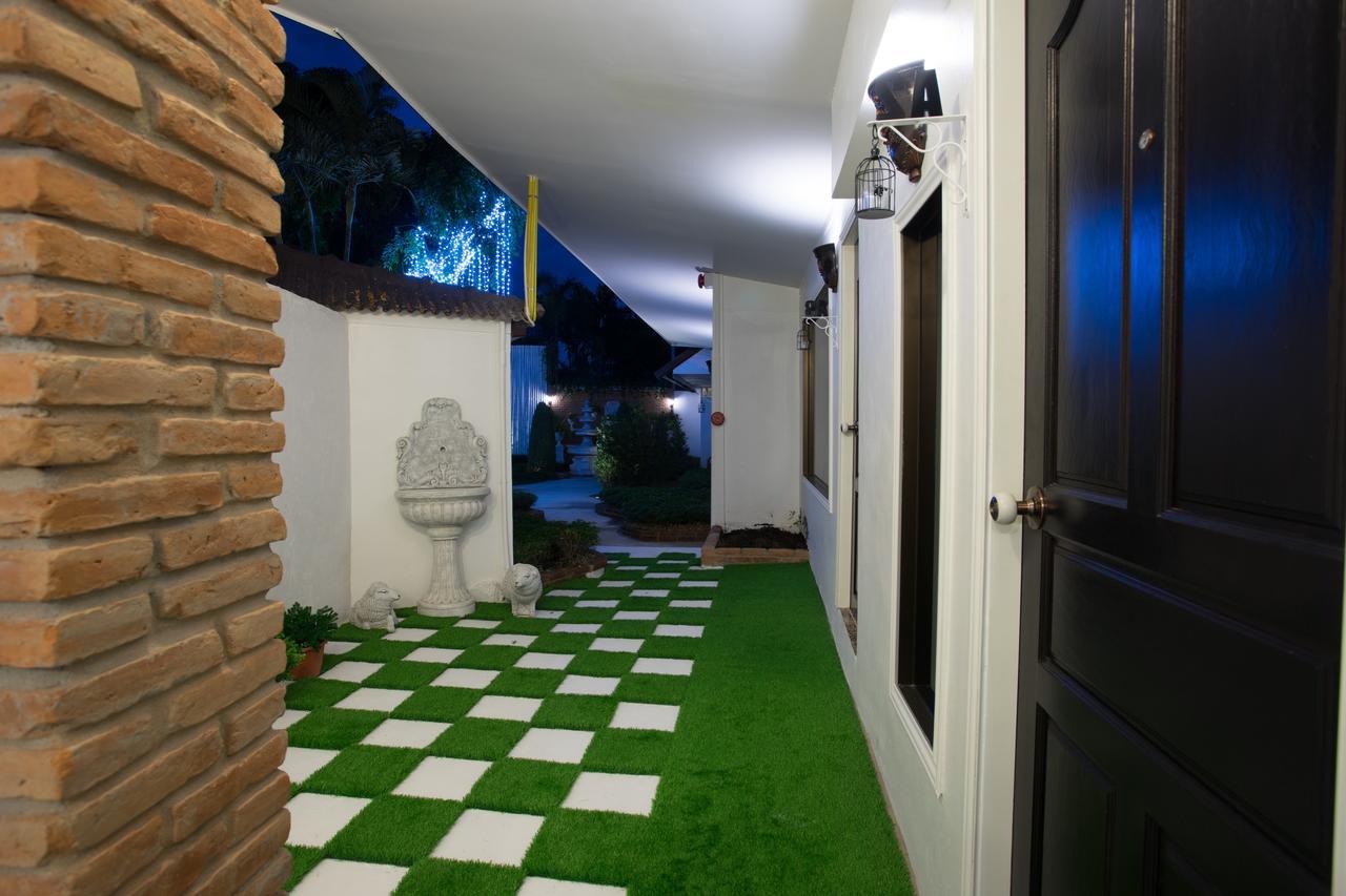 Albesia Boutique 3* Hang Dong