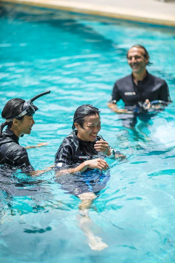 Resort New Heaven Dive School And *
