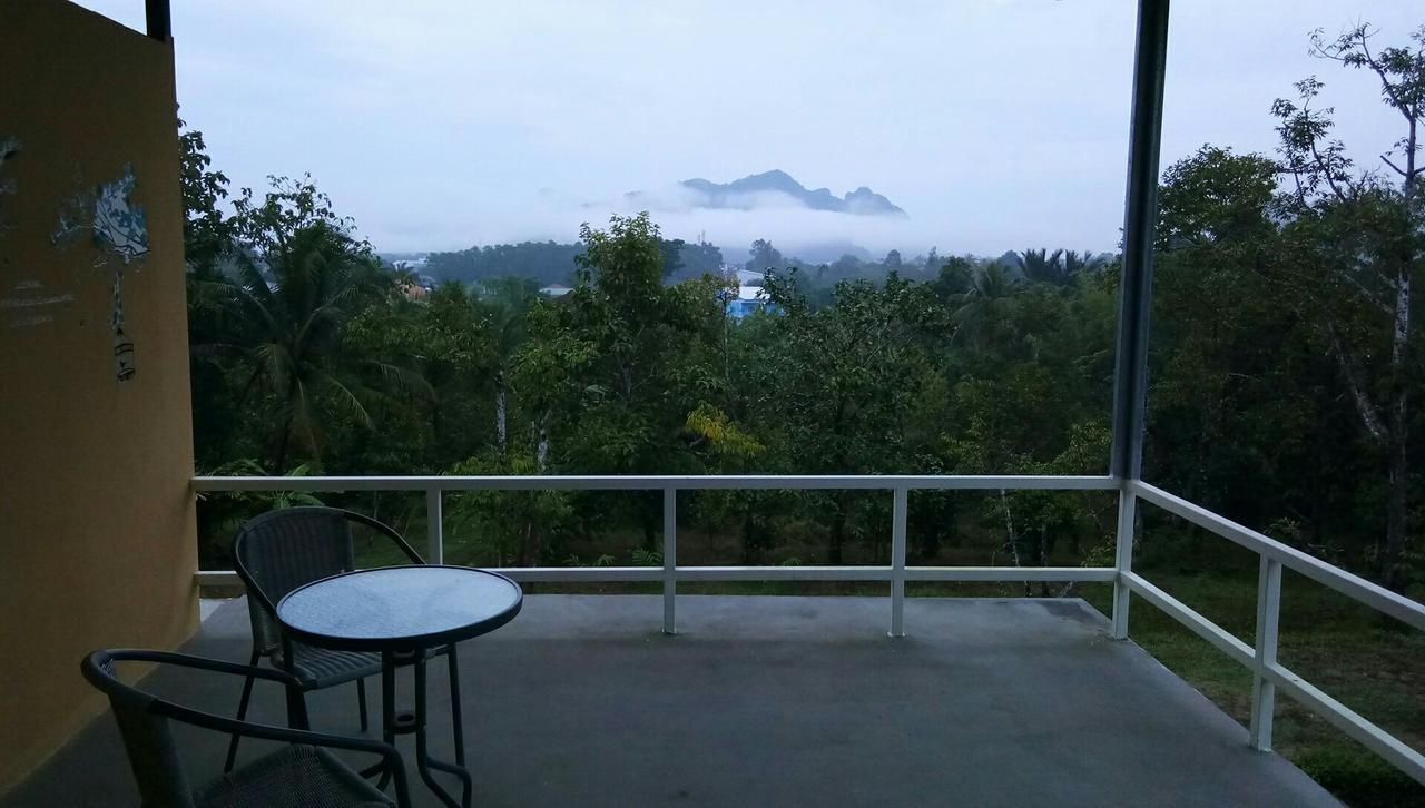 Resort The Box House *