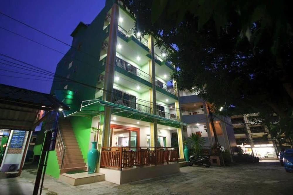 Phuket Tropical 2* Patong