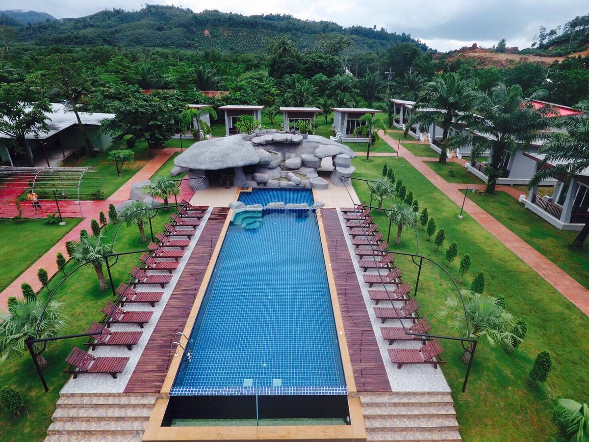 Khaolak Mountain View