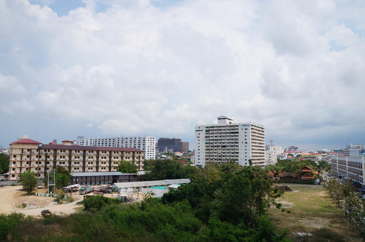 Lovely In Center Apartamento Pattaya