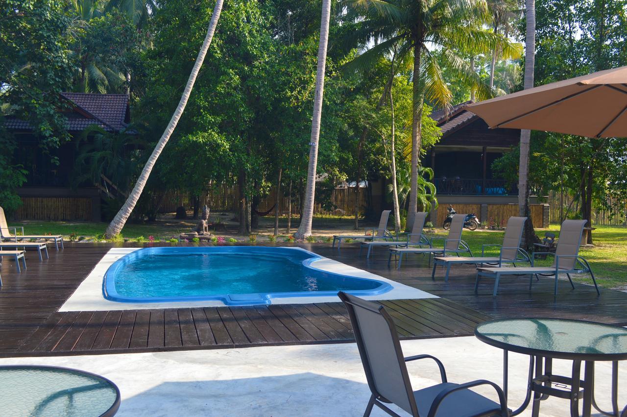 Sky Palm Resort Hinkong