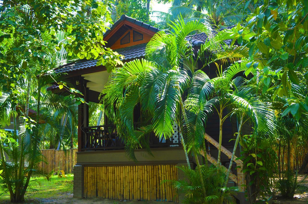 Sky Palm Resort Hinkong