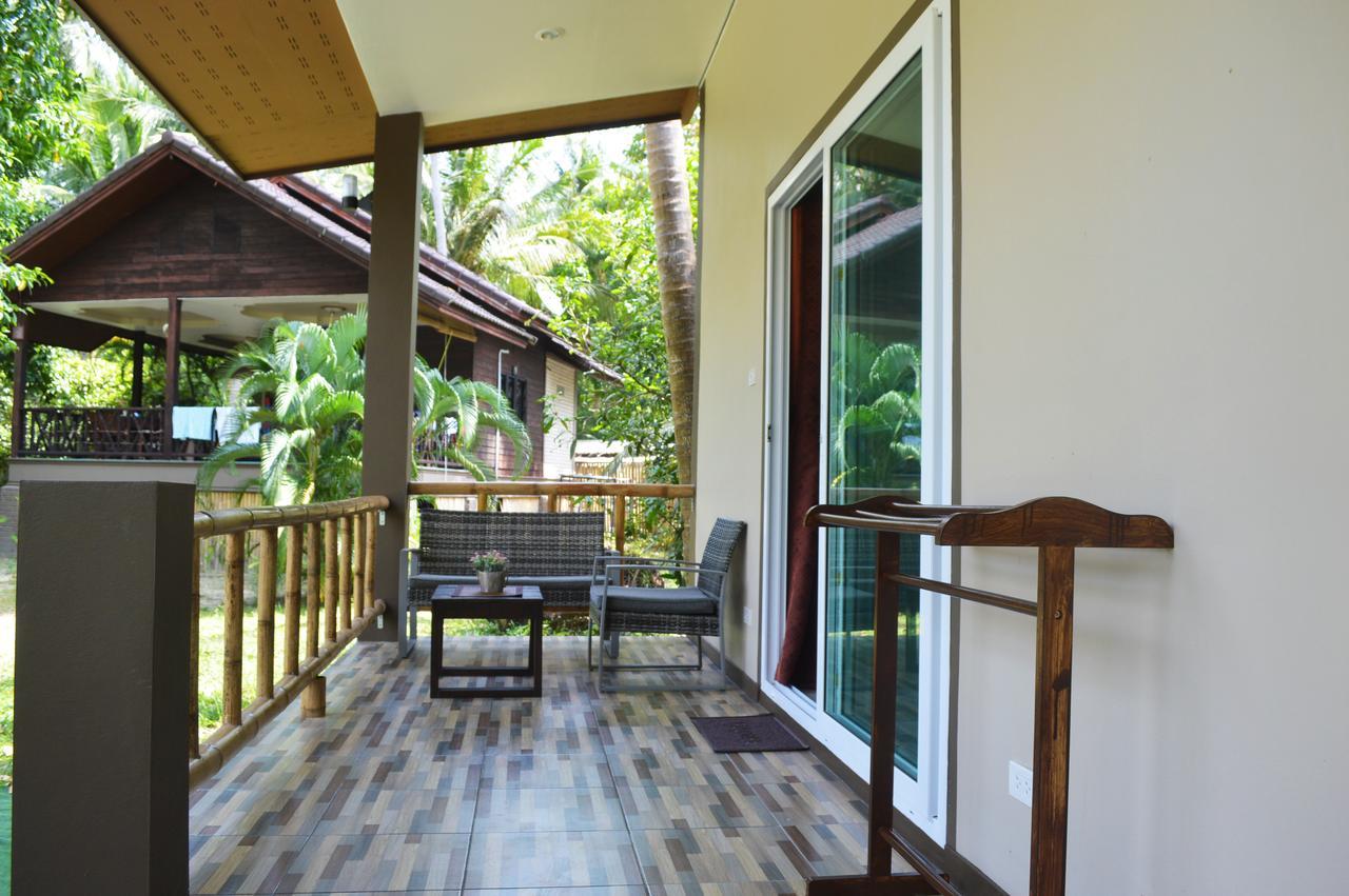 Sky Palm Resort Hinkong