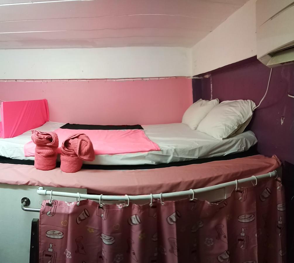 Wild & Wandering Backpacker Hostel & Bar Hostel