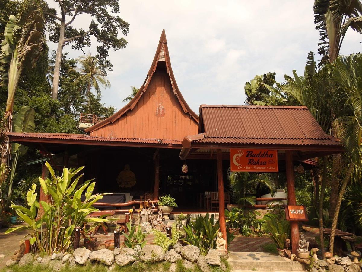 Resort Buddha Raksa *
