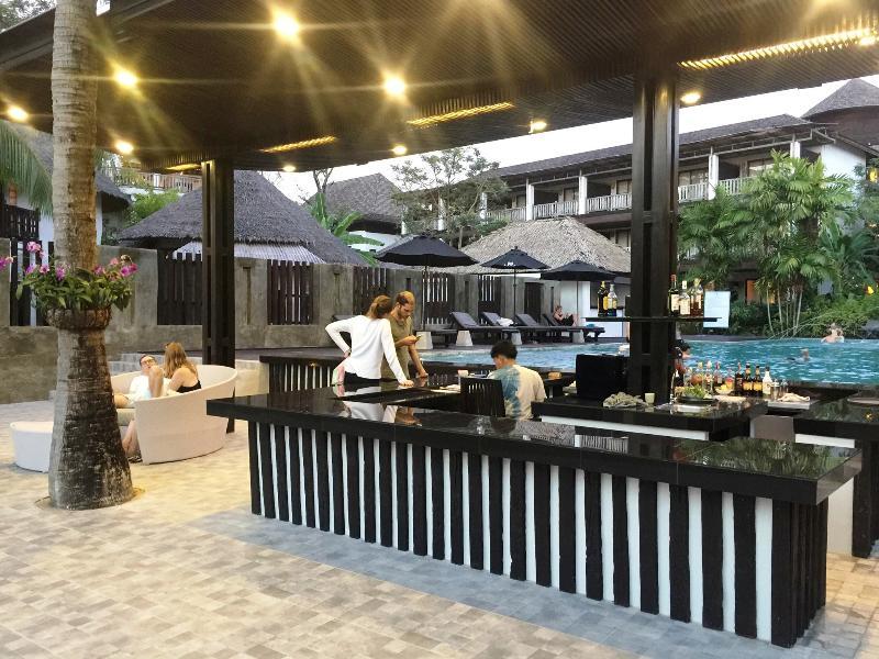 Aana & Resort 4*