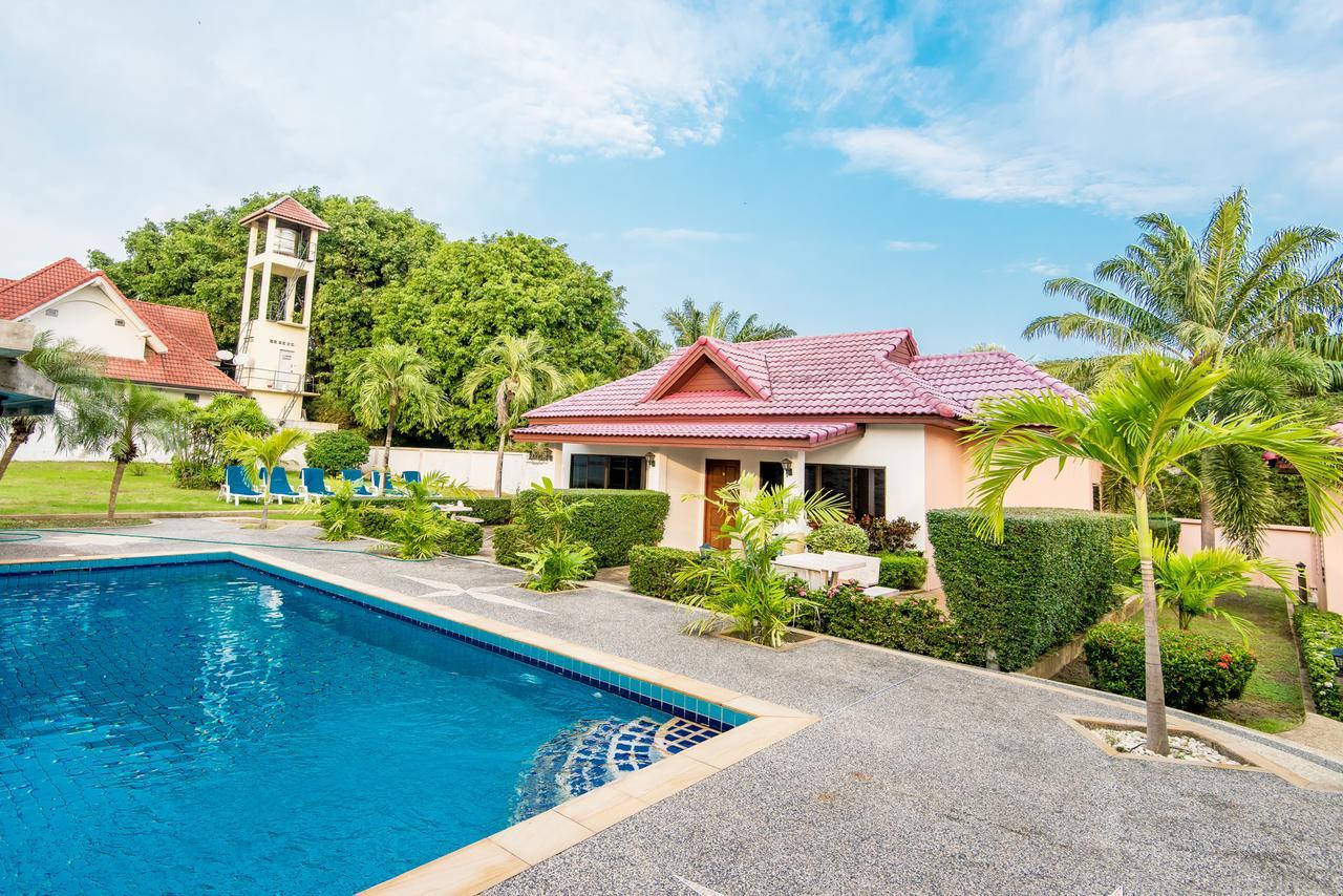 Resort Tananza & Phuket Nai Harn