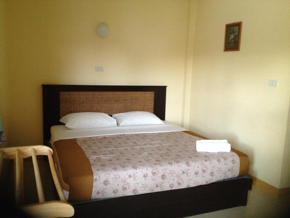 R.t. Inn Khao Lak