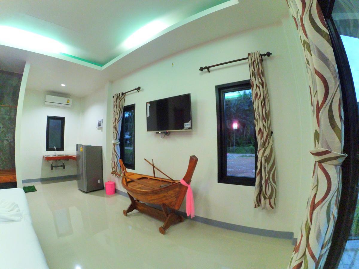 Baan Reenaa Lanta Resort Koh Lanta