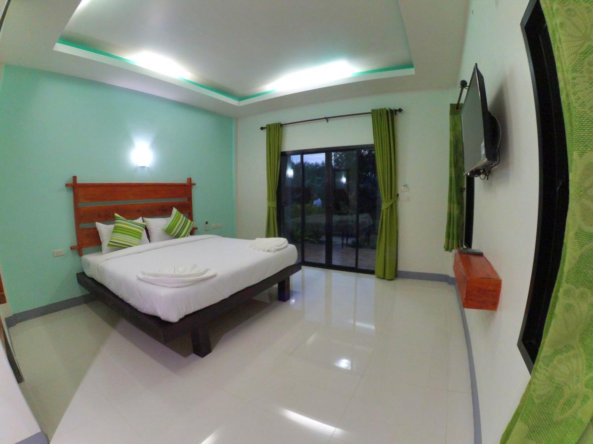 Baan Reenaa Lanta Resort