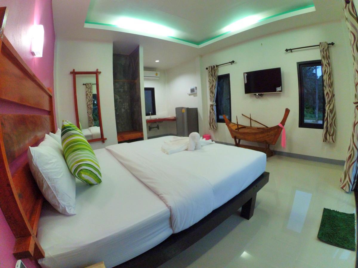 Baan Reenaa Lanta Resort Koh Lanta