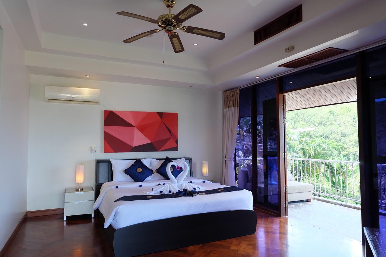 Happy Holidays Luxury Pool Patong