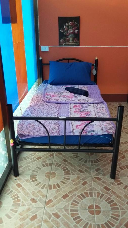 Blue Hostel *