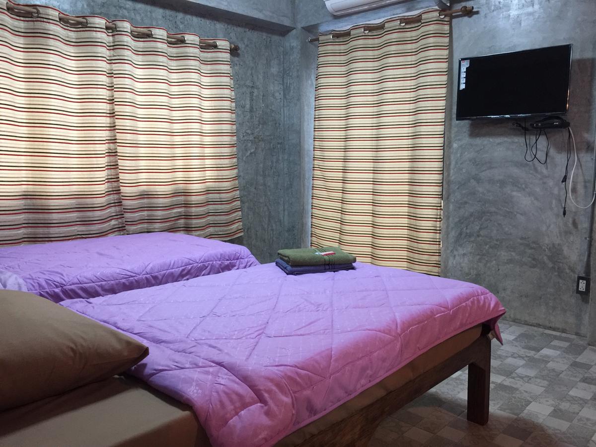 Chiangmai Hometel Hotel