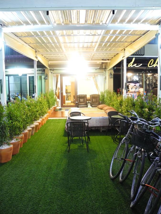 Hostel Bann Tawan *