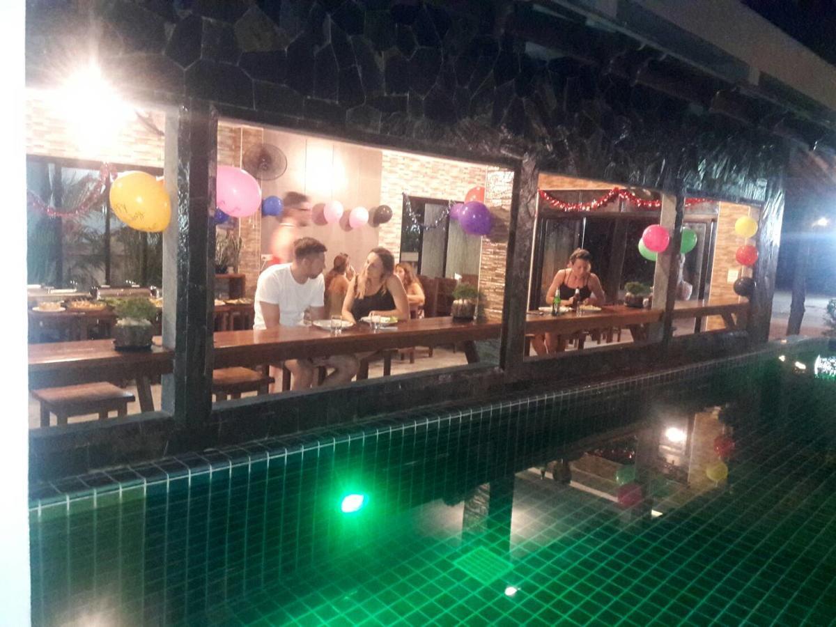 Billabong And Cafe Baan Tai