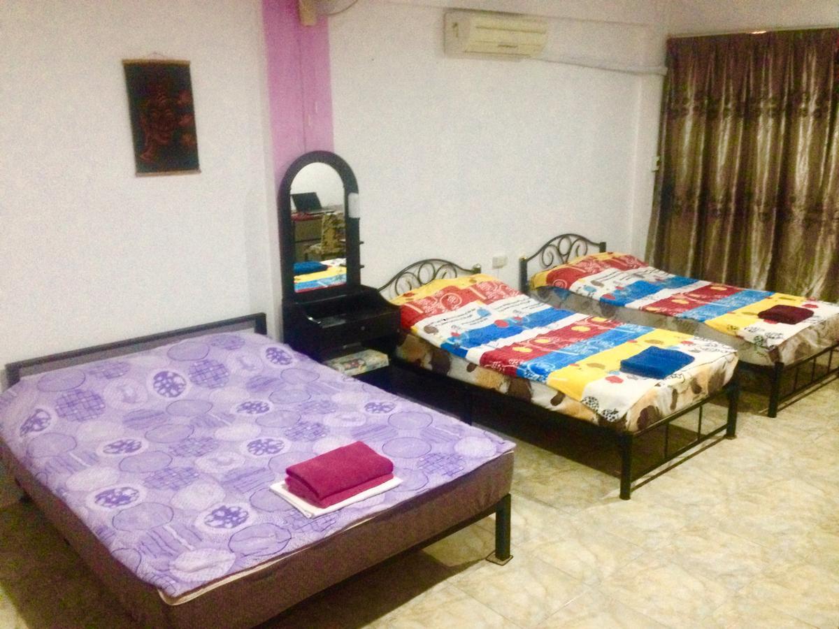 Casa de hóspedes Artem's Praia de Jomtien